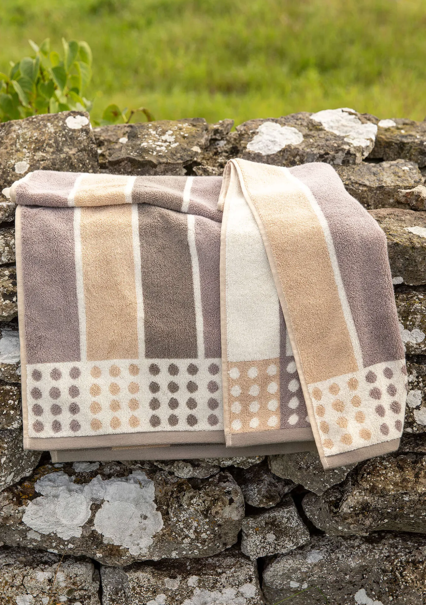 Flow-suihkupyyhe ekopuuvillaa