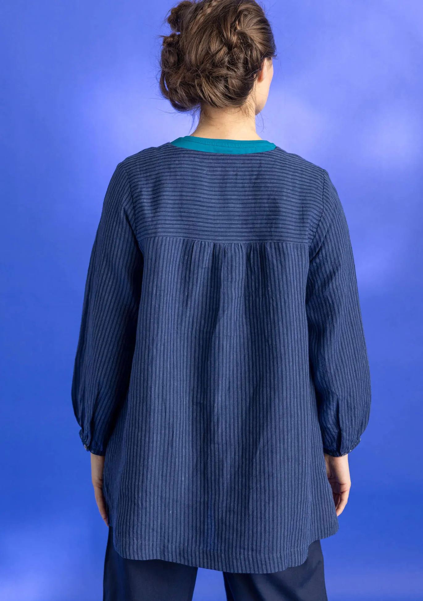 Kankainen taiteilijanpaita ”Asta” pellavaa