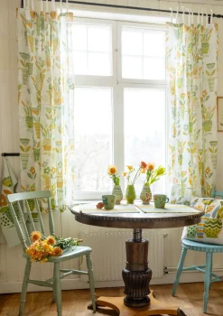 Lyhyt verho "Flower pots" ekopuuvillaa