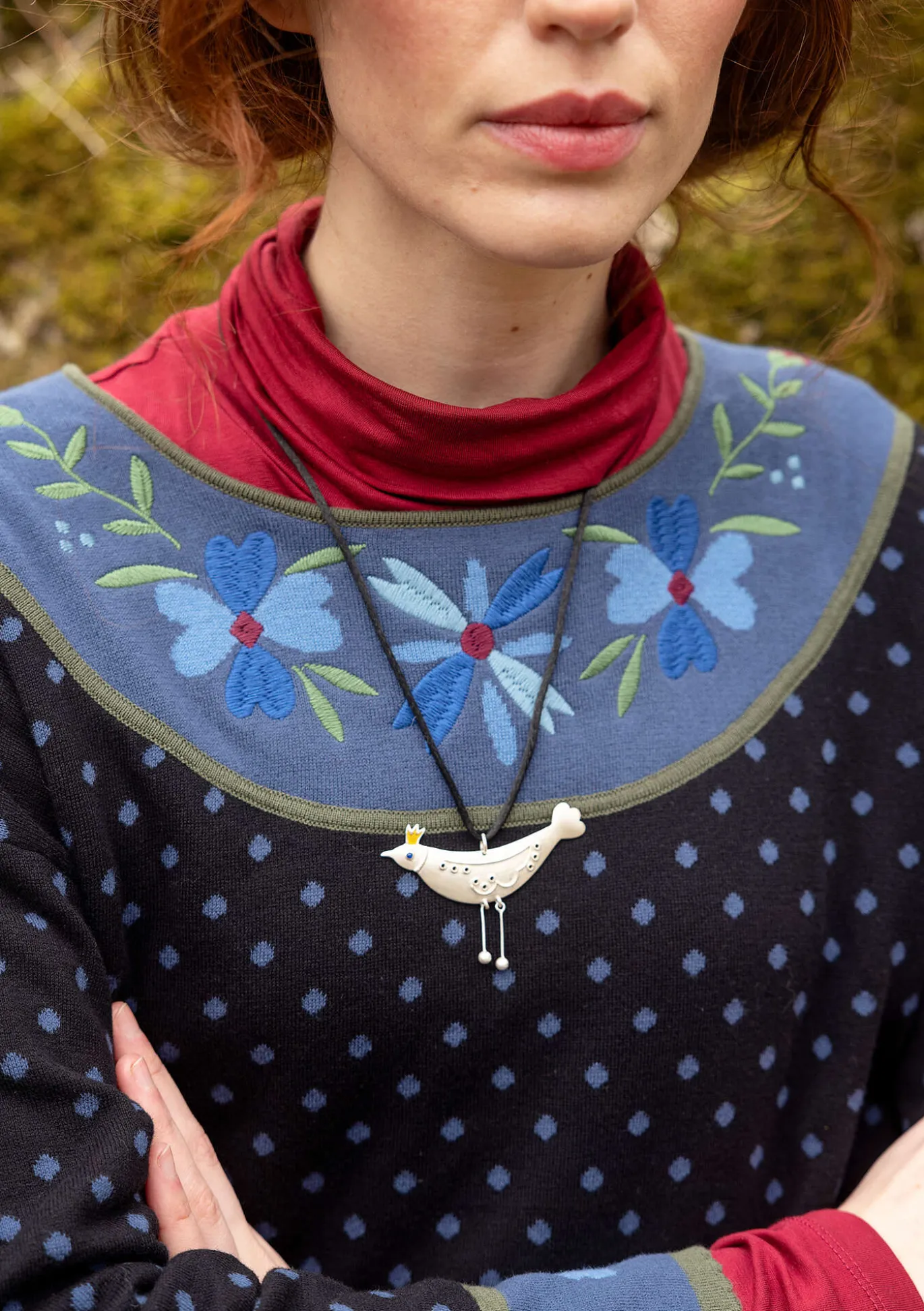 Neulepusero "Maria" ekologista ja kierrätettyä puuvillaa