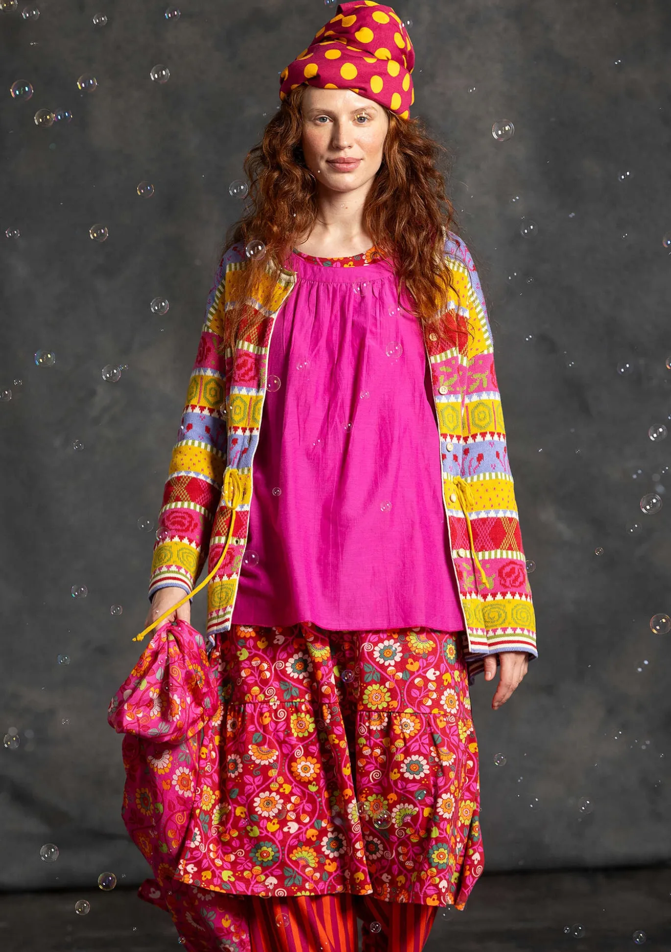 Neuletakki "Klara" ekologista ja kierrätettyä puuvillaa