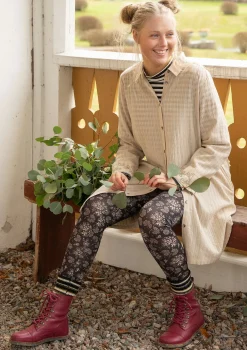 Paitamallinen kangasmekko "Värmland" ekopuuvillaa