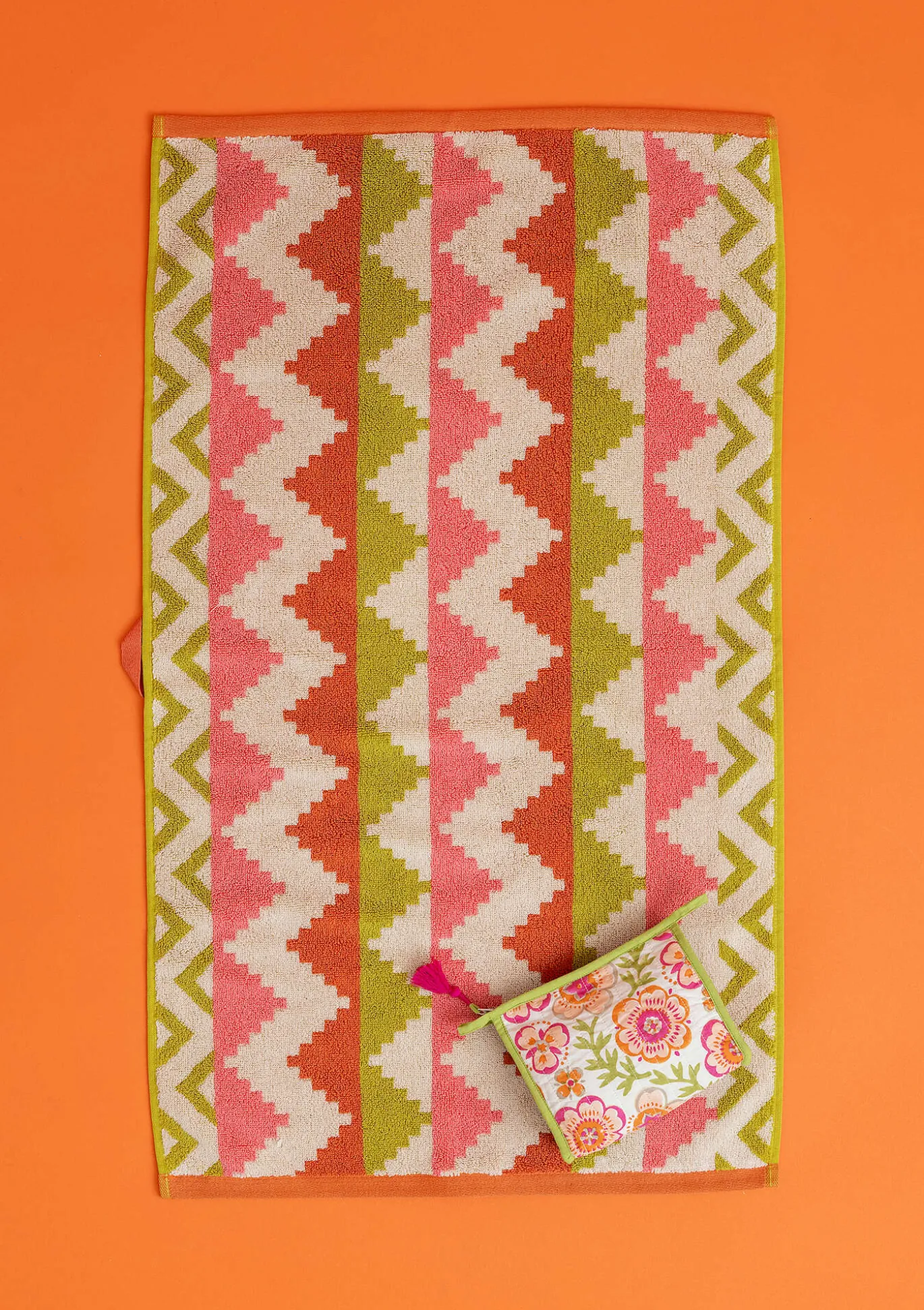 Peaks-pyyhe ekopuuvillaa