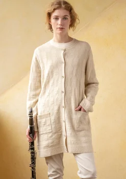 Pitkä neuletakki "Capella" karitsanvillaa