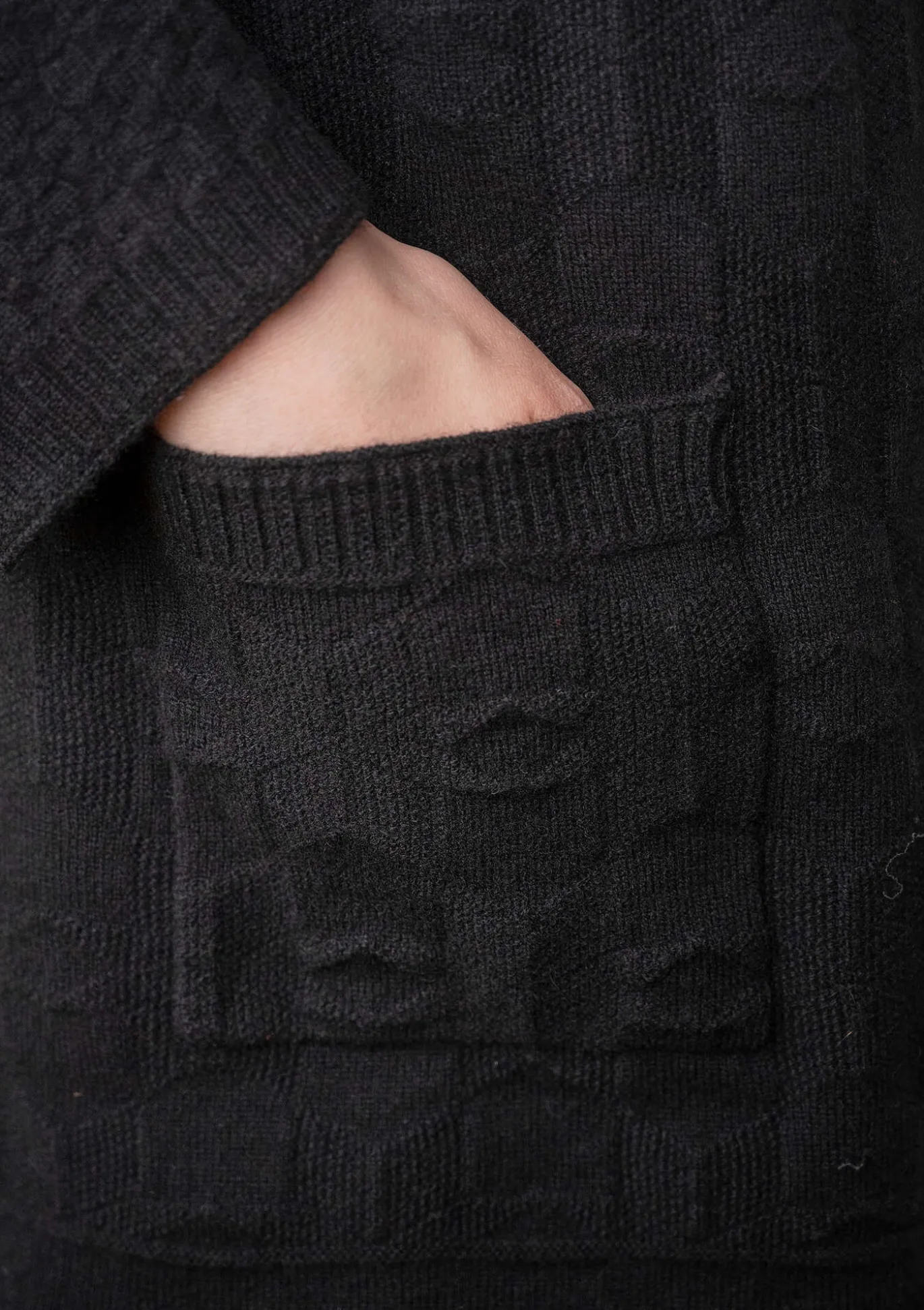 Pitkä neuletakki "Capella" karitsanvillaa