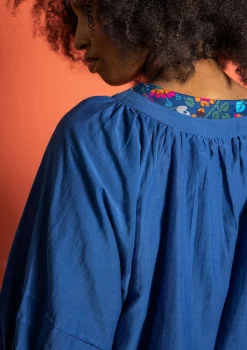 Pusero puuvillaa ja silkkiä