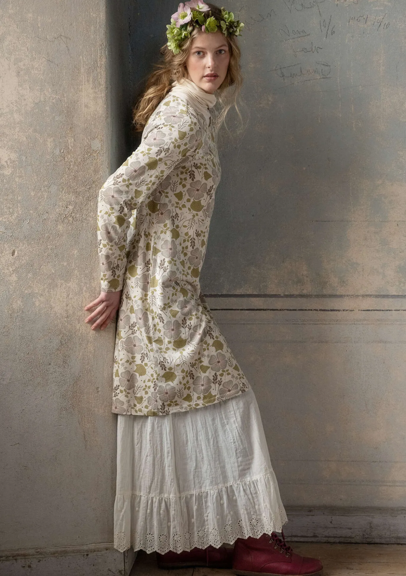 Trikoomekko "Höstanemone" ekopuuvillaa ja modaalia