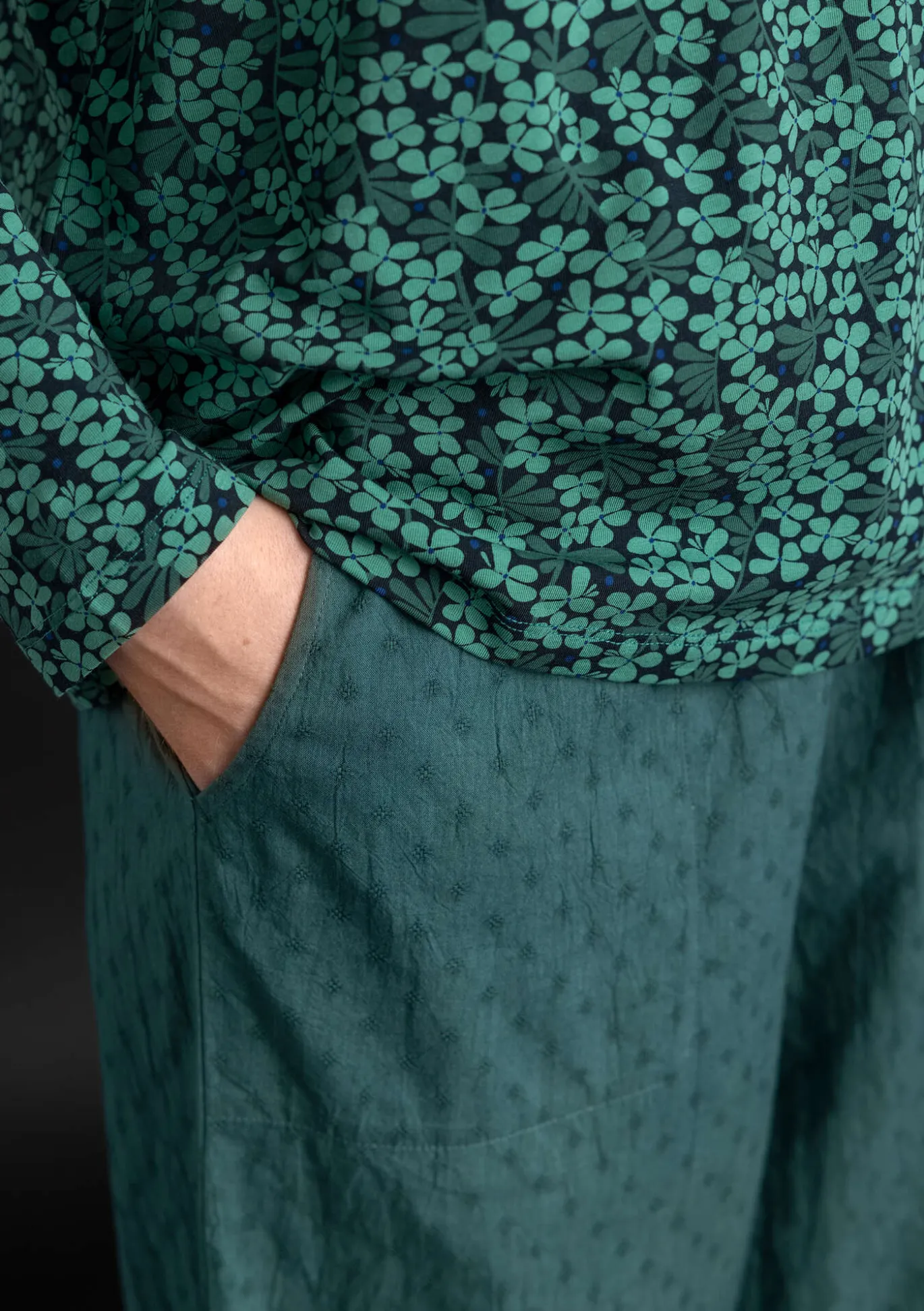 Trikoopusero ”Ylva” ekopuuvillaa/elastaania