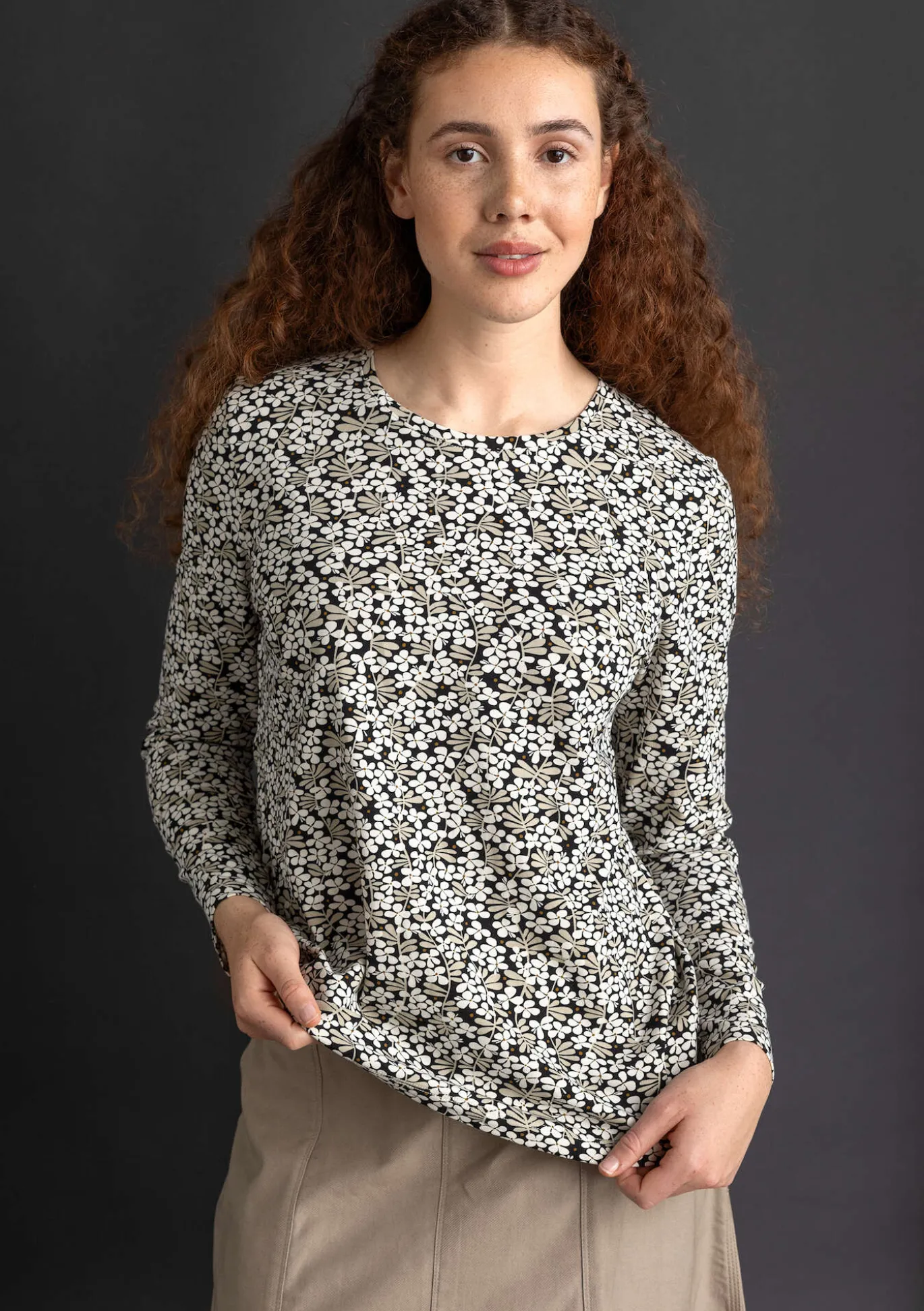 Trikoopusero ”Ylva” ekopuuvillaa/elastaania