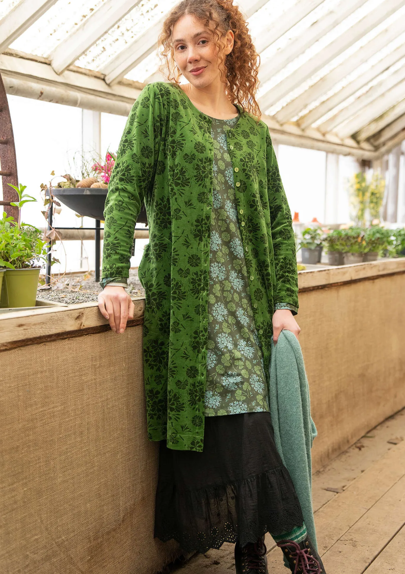 Veluurimekko ”Selma” i ekopuuvillaa / kierrätettyä polyesteriä